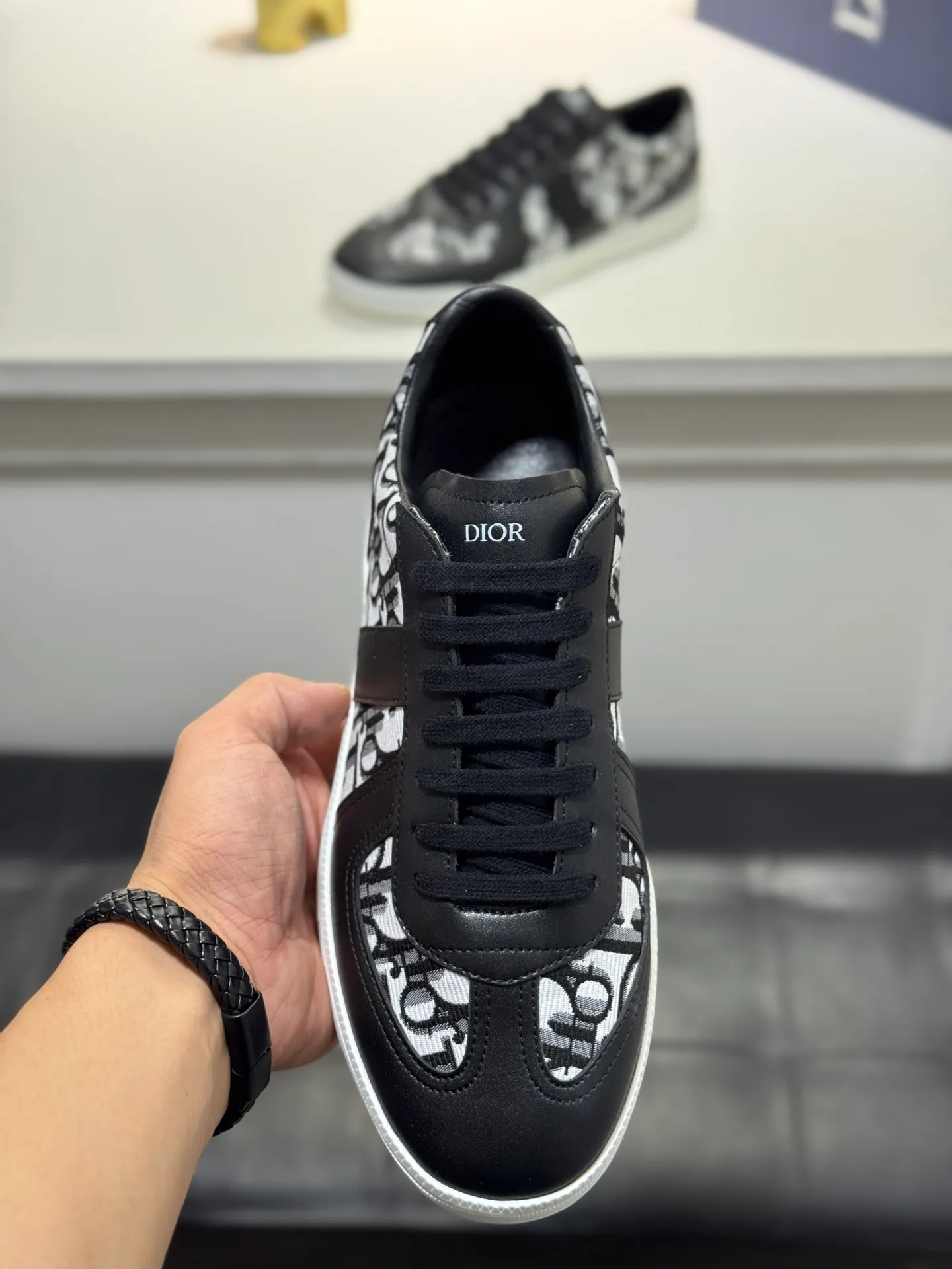 Men's Men's Shoes💰380【New Style】🎠🎠Dior🔍Top Purchasing Agency🇮🇹Di's hot style super popular sneakers are synchronized with the new product counters. The uppers are original Italian imported cowhide, the logo graphics are perfectly reproduced with complex craftsmanship necessary for fashionistas, and the imported soft sheepskin lining is Sole: The original sole is specially provided by the original factory. The exclusive movable molded sole is super comfortable. The original factory follows the order. 🔍🔍Multiple colors are available. You can enter and exit the counter at will. Welcome to compare. A must-have for trendy men. Code number: 38-44 (45 customized